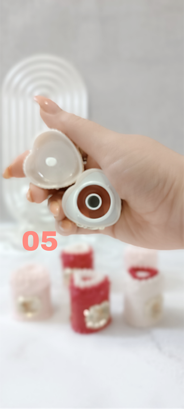رژلب کیکی فلاورز